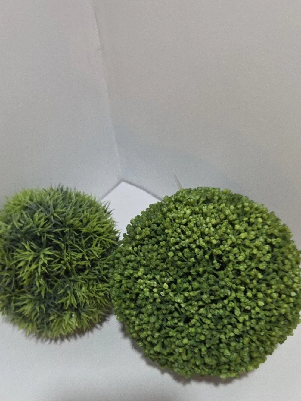 Green Decorative Topiary Balls - Artificial Moss Spheres